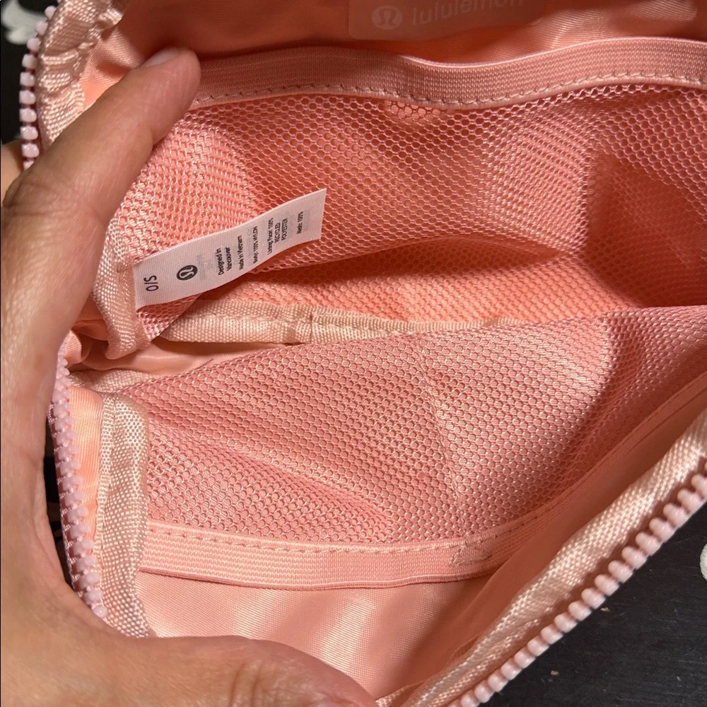 lululemon athletica Everywhere Belt Bag 1L - Picture 8 of 8